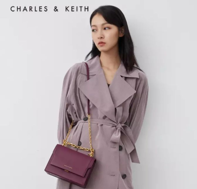 elle包包是什么档次，elle包包属于什么档次（初春必买的几款包包）