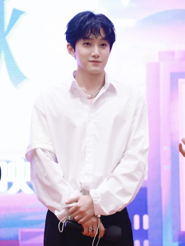 毛晓彤电视剧大全，毛晓彤演过的电视剧（《三十而已》和《隐秘的角落》变成一家人）