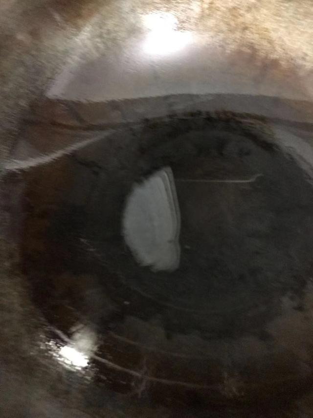 新买铁锅生锈的处理方法，买的新铁锅生锈怎么办（去除铁锅生锈最简单粗暴的方法）