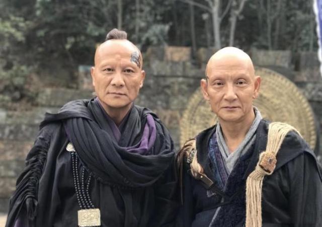 杜玉明：调侃自己脑袋“进化”得早，计春华见他第一面就想打他