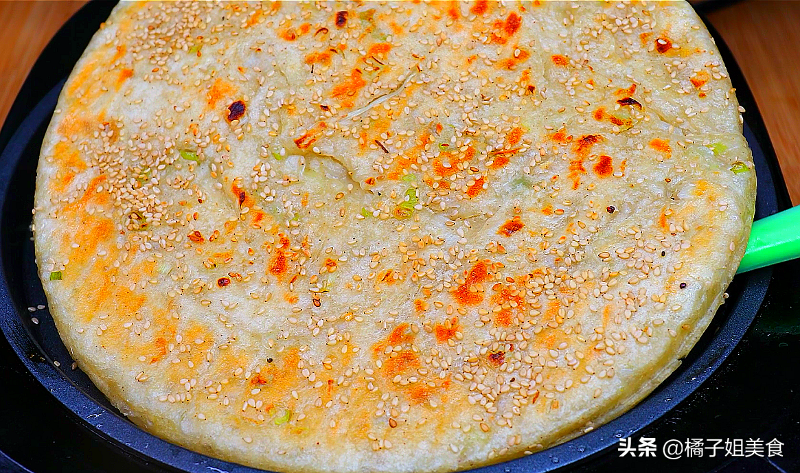 图片[5]-【芝麻大饼】做法步骤图 不揉面不擀面 做法超简单-起舞食谱网