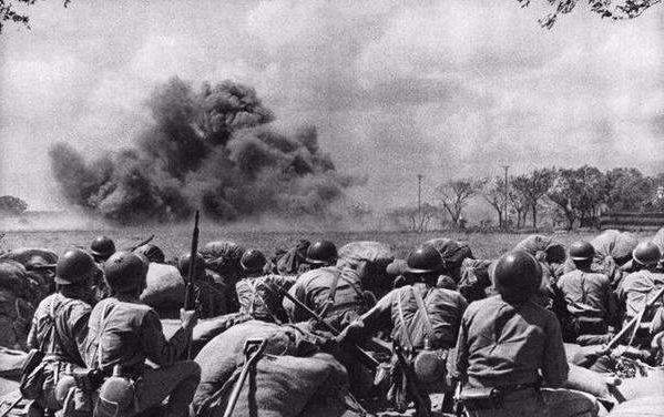 日本开始侵略中国是哪一年，日本在哪一年侵略中国（为什么蒋委员长挨打10年后才对日宣战）