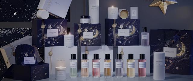 完美日记羽缎粉饼怎么样，完美日记羽翼粉饼选哪个色（“智商税”圣诞套盒又来了）