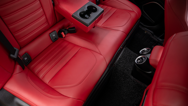 alfa romeo是什么车，alfa是什么品牌（来自意大利的浪漫与激情——阿尔法）