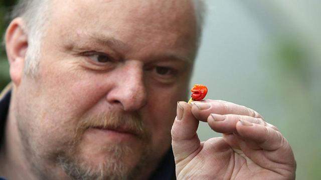 中医提醒9类人千万别吃辣会要命，世界辣度排名前三的辣椒