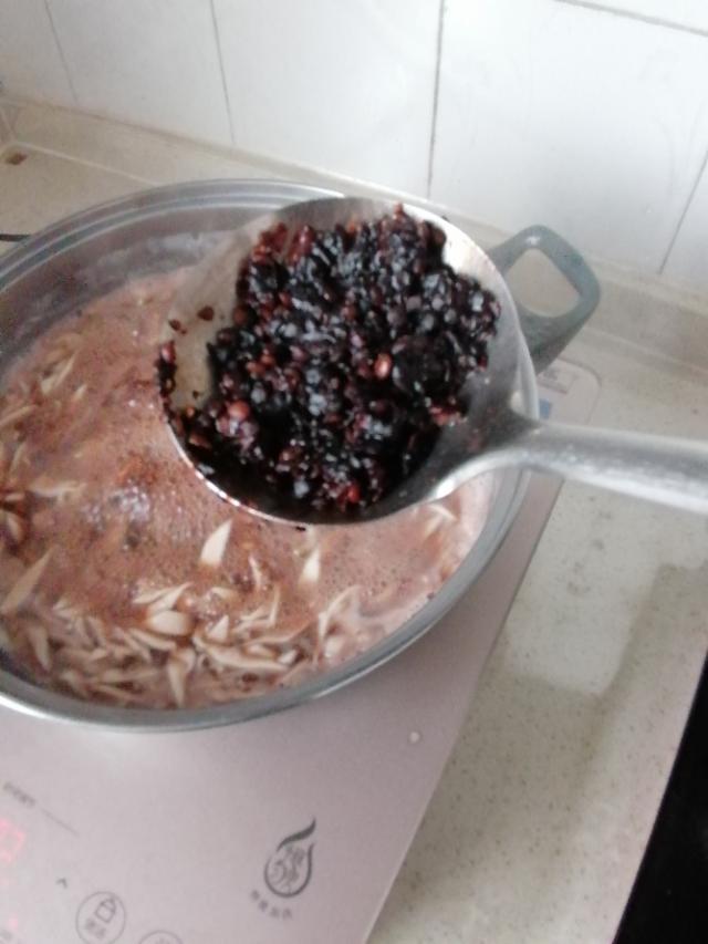 面旗子怎么做好吃，可以咥三大碗的山村美食扁豆面旗子