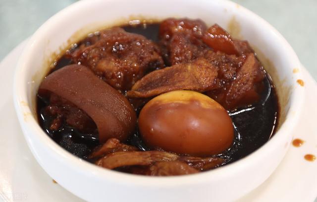 卤鸡蛋的做法卤鸡蛋怎么做卤，卤料卤鸡蛋的制作方法（记得放7样配料）