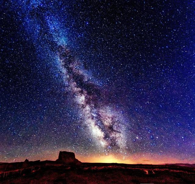 恒星行星卫星的区别分别是什么，行星恒星卫星有什么区别（那是空间站——肉眼如何辨别恒星还是行星）