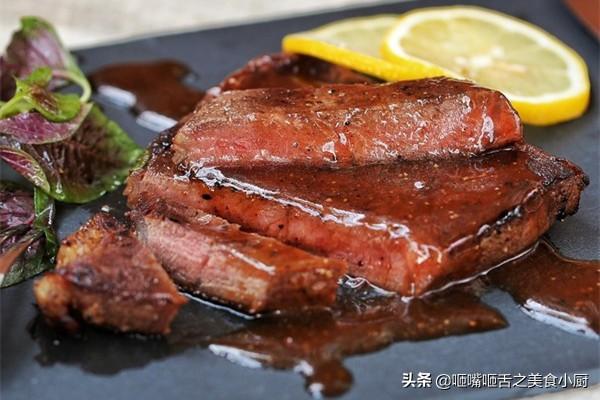 黑椒牛扒做法教程，黑椒牛排做法教程（鲜嫩多汁的黑椒牛排在家就能自己做）