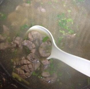 图片[8]-【猪腰瘦肉汤】做法步骤图 隔三差五吃一次 身体更强壮-起舞食谱网