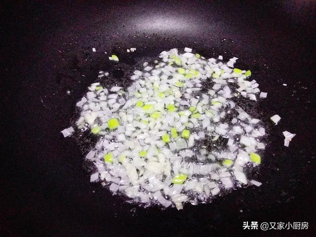 菠菜面的家常做法，教你在家做陕西特色面食菠菜面
