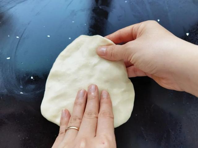 印度飞饼的饼是怎么做的什么配方，真正印度飞饼的配方（孩子爱吃印度飞饼）