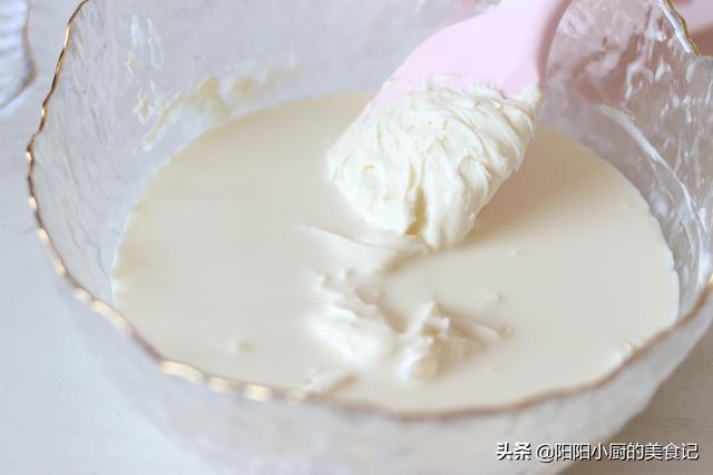 自制奶酪片窍门，怎么做奶酪片（教你在家做双色奶酪）