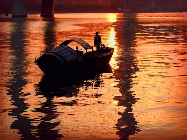 人间词话读后感800字，读《人间词话》有感1500字（读《人间词话》，见境中深情）