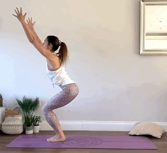 练瑜伽的姿势，练瑜伽的姿势图片（初学者练瑜伽不知道练什么）