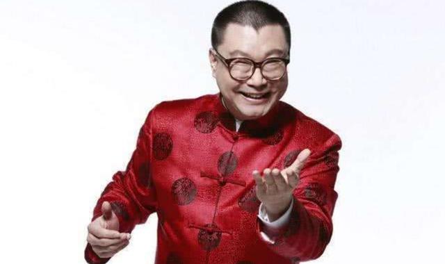 出狱的尹相杰怎么样了，51岁尹相杰复出登台献唱