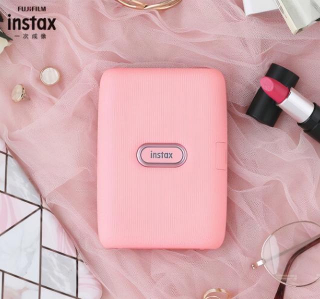 女朋友过生日送什么礼物好，女朋友生日送什么东西好（女朋友过生日送什么礼物好学生党）