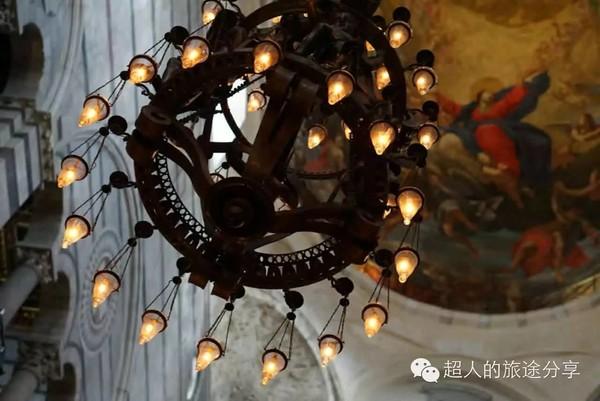 钟摆为什么会一直摆动，钟摆为什么会一直摆动讲解视频（伽利略：吊灯摆动的启示）