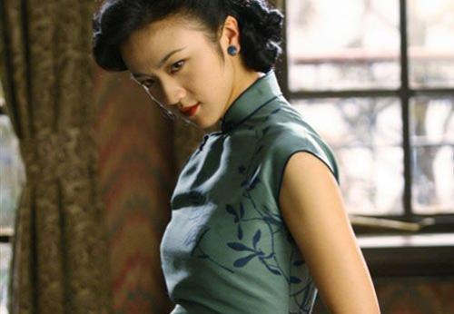 女生腋窝有毛还是没有毛好，女生有腋毛是好还是没有好（女人有毛性感还是无毛性感）