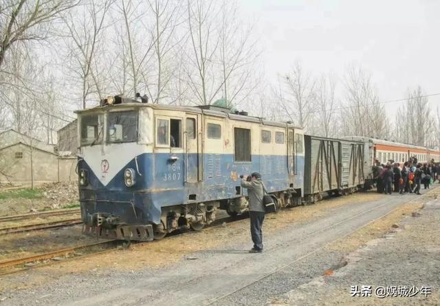 郸城什么时候有火车站，郸城县铁路梦：许郸小火车后