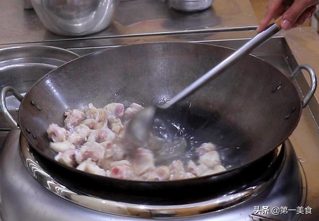 猪爪的做法，猪蹄的做法大全家常做法（厨师长教你秘制做法）