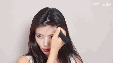 什么发型显脸小显年轻，适合瘦脸的发型（简单易打理的4款发型）