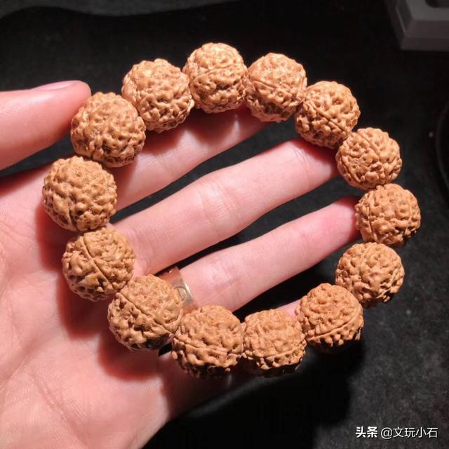 金刚菩提怎么变红，金刚菩提变红原理（怎么才能盘出牛津红）