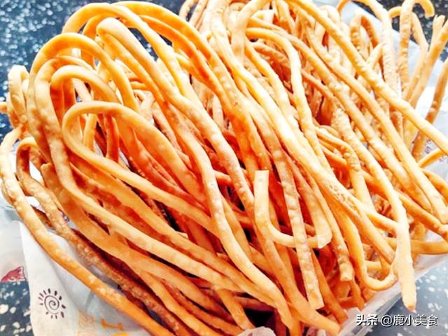 清明节都会吃什么 清明节的习俗有哪些，清明节都会吃什么（记得5个“饮食习俗”）