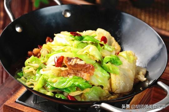 厨师炒菜放盐口诀，厨师配菜口诀（还是最后放盐）