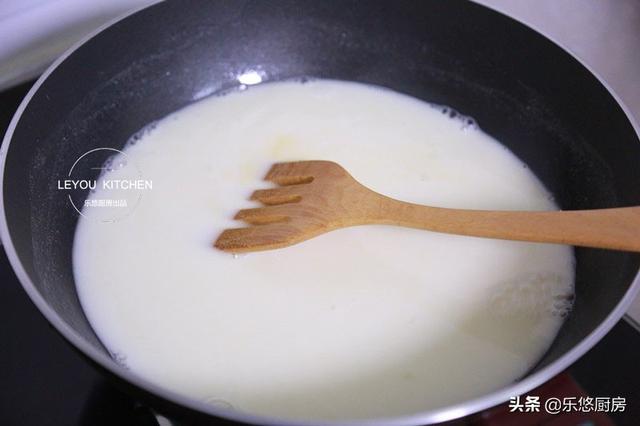 玉米淀粉可以做凉粉吗，玉米淀粉可以做什么甜品（凉粉的花样做法）