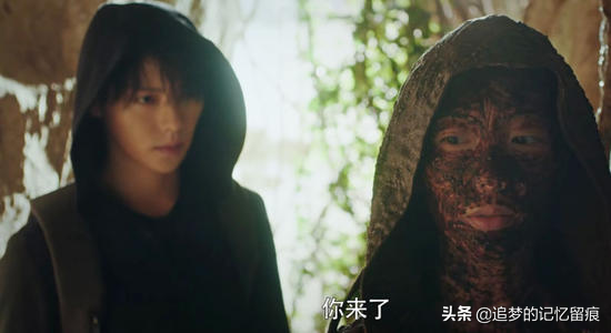 陈文锦为什么说张起灵不是人？张起灵和陈文锦是何关系？