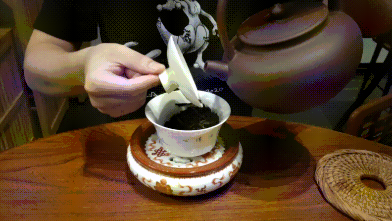 泡茶冲茶步骤，茶水冲泡的步骤（茶事 ￨ 怎样泡好一杯茶）