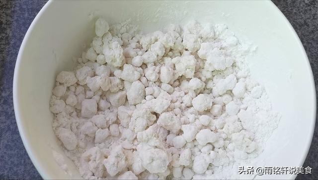 制作红豆糯米糕的方法，原来红豆糯米糕做法这么简单
