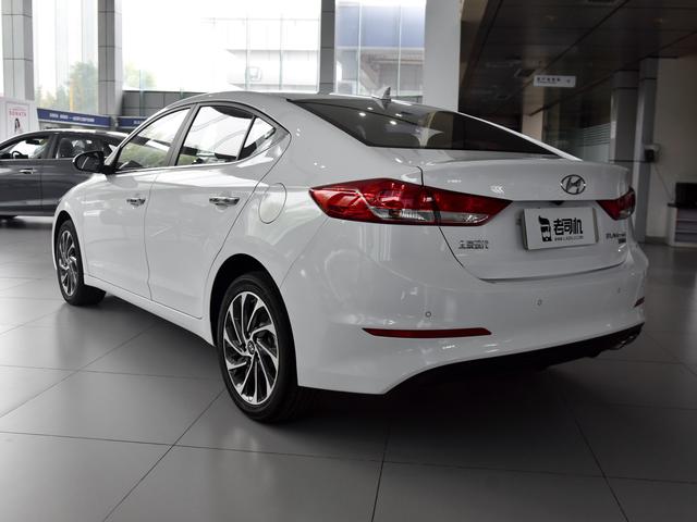 现代elantra是什么车，现代elantra朗动价格及图片（5.4L油耗增压动力）