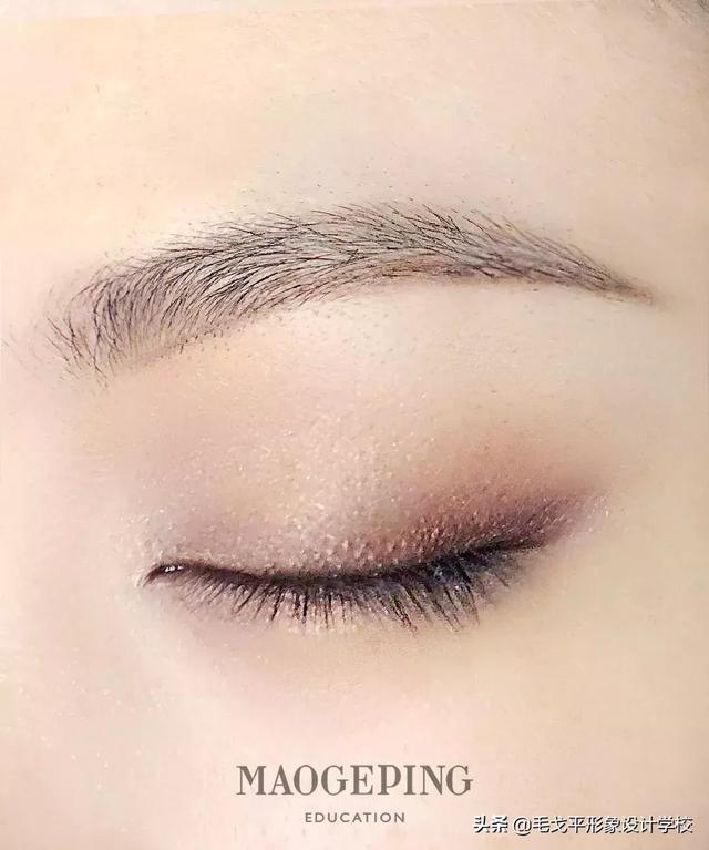 怎么修眉毛，怎样修眉毛好看又自然（超详细修眉画眉教程）