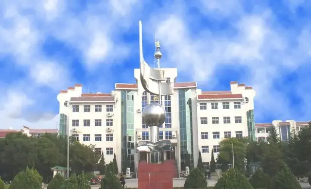 黄陂一中和新洲一中哪个好，武汉新洲一中怎么样（武汉15区排名NO.1的最牛中学盘点）