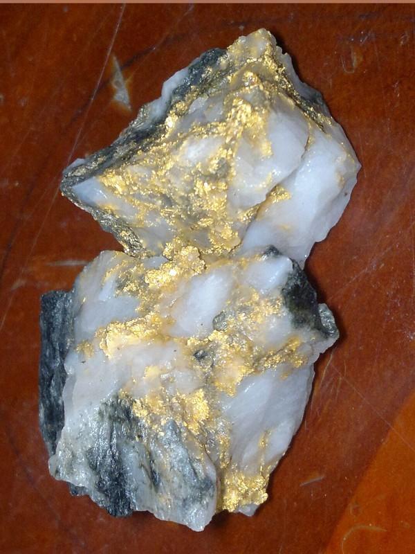 纯铜多少钱一克，有谁知道目前市场上铜的价格是多少钱一克么？是问多少钱一克（说说金矿的那些事<一>）