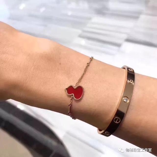 本命年戴什么首饰好，2022本命年戴什么首饰好（精致珠宝首饰推荐）