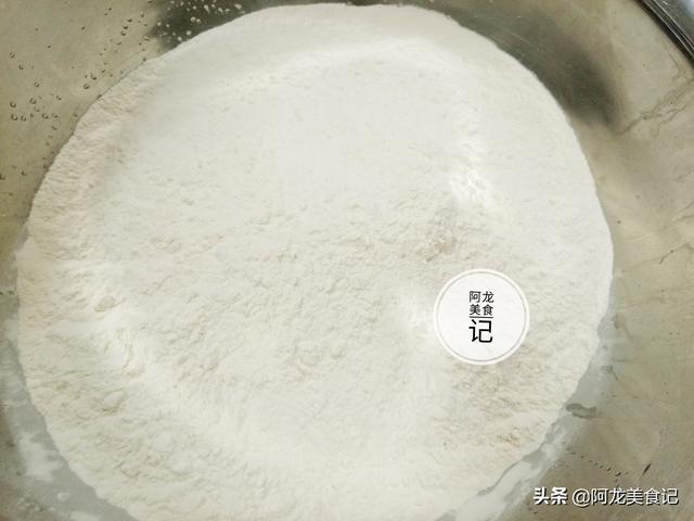 如何做花卷更松软好吃，蒸花卷想要柔软香浓
