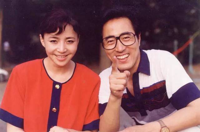 与宋丹丹离婚后，英达14年来对巴图不闻不问，是“渣”还是通透？