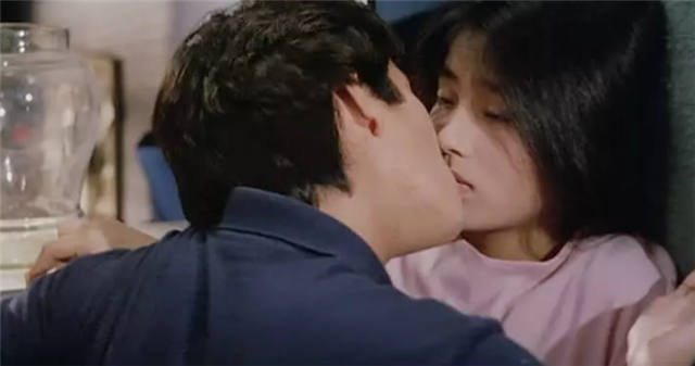 如何评价香港已故编剧黄炳耀，香港著名编剧黄炳耀（幕后故事更加“灵异”）