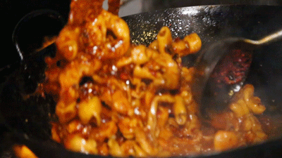 跳水兔的正宗做法四川，自贡跳水兔的做法（四川人的命，都是兔肉给的）