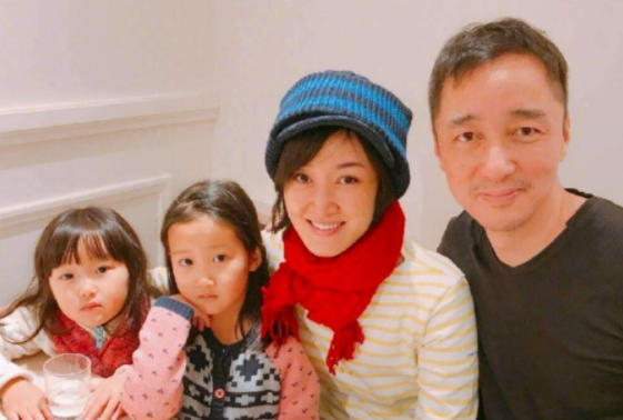 董卿是小三吗，董卿是第三者（“奉子成婚”坐拥豪宅）