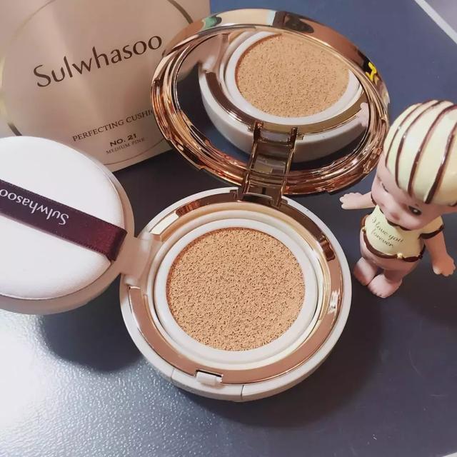 BB霜和气垫BB有什么区别，气垫bb和bb霜的区别（BB霜、气垫、粉底液、素颜霜...这些底妆区别在哪）