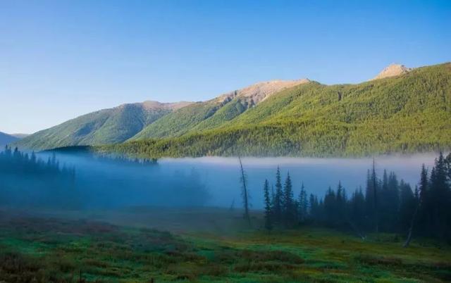 新疆用的哪个时区的时间，新疆多少时区（新疆太大大大，一个时区装不下）