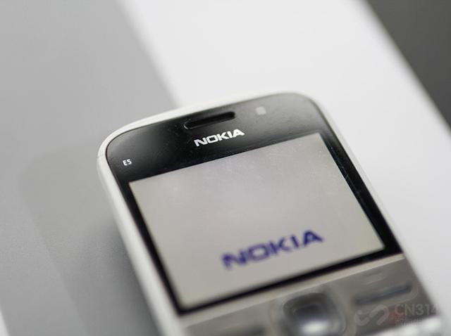 诺基亚全键盘触屏，全键盘的诺基亚手机有哪些型号（“硬核”全键盘诺基亚E系列来打脸了）