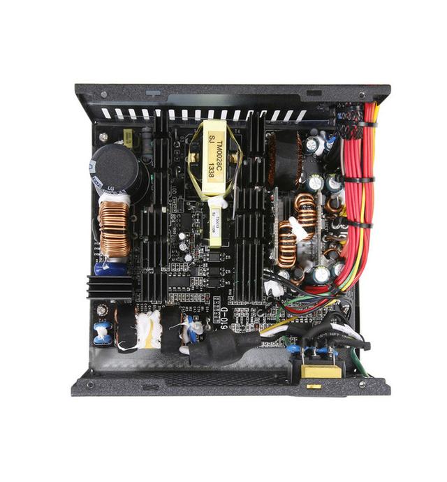 机械硬盘电源怎么接，机械硬盘电源接口定义（怎样的机箱电源才能稳做传家宝）