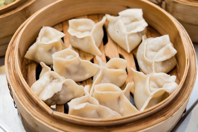 饺子怎么煮好吃，怎么调饺子馅好吃（7招教你煮饺子）