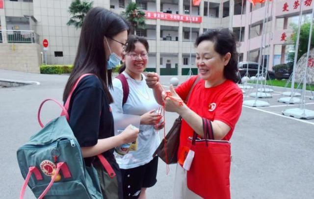 高考补录志愿填报辅导机构，高考填报志愿也有“辅导班”