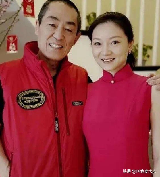 张艺谋四个老婆分别是？两段婚姻4个孩子，堪称人生赢家